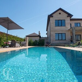 Большой бассейн в «Немецкой Деревне»